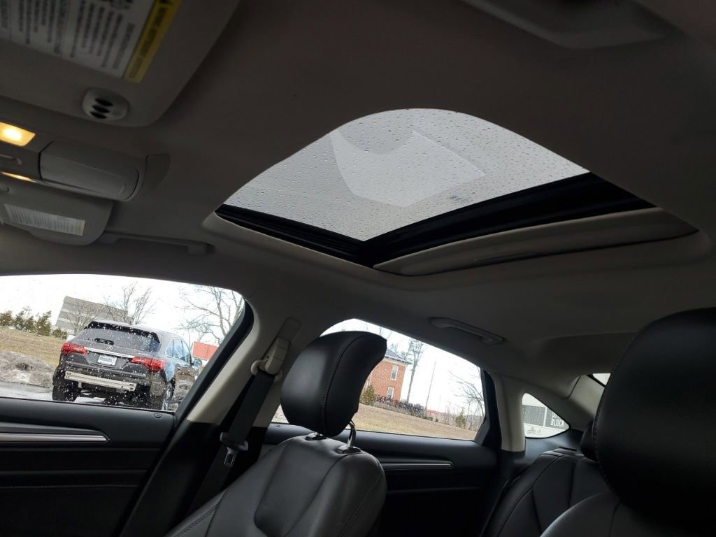 Used 2014 Ford Fusion Titanium image 15