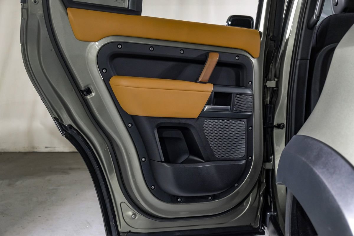 Used 2023 Land Rover Defender 110 X image 36