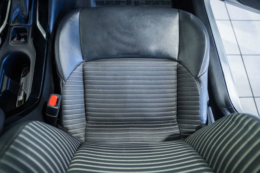 Used 2021 Toyota Corolla XSE FWD image 28