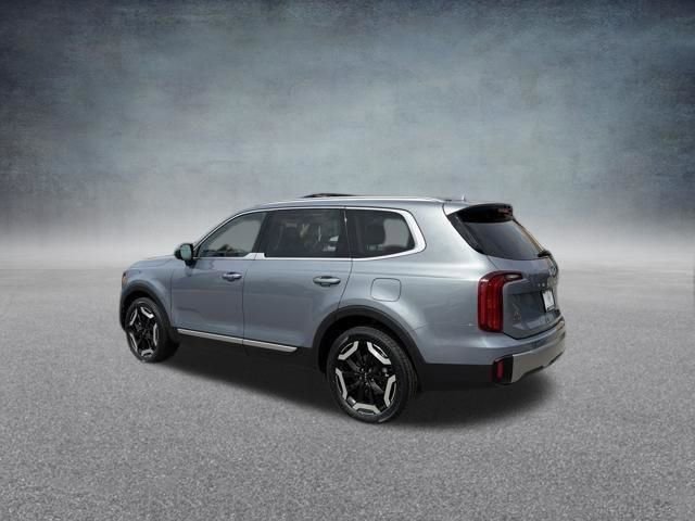 Used 2025 Kia Telluride S FWD image 11