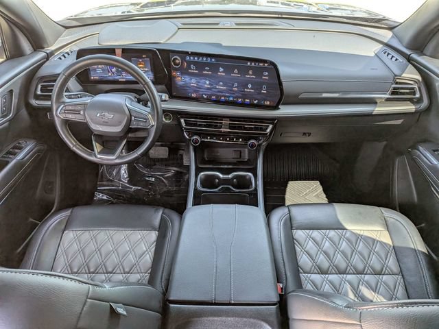 Used 2025 Chevrolet Traverse LT w/ Midnight/Sport Edition FWD image 15
