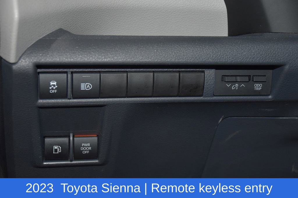 Used 2023 Toyota Sienna XLE image 10