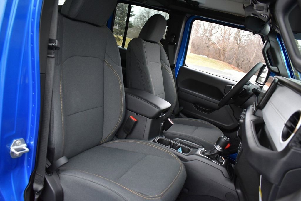 New 2026 Jeep Gladiator Sport AWD/4WD image 28