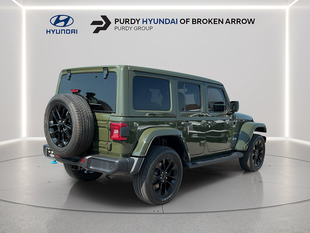 Used 2023 Jeep Wrangler Unlimited Sahara w/ Cold Weather Group AWD/4WD image 3
