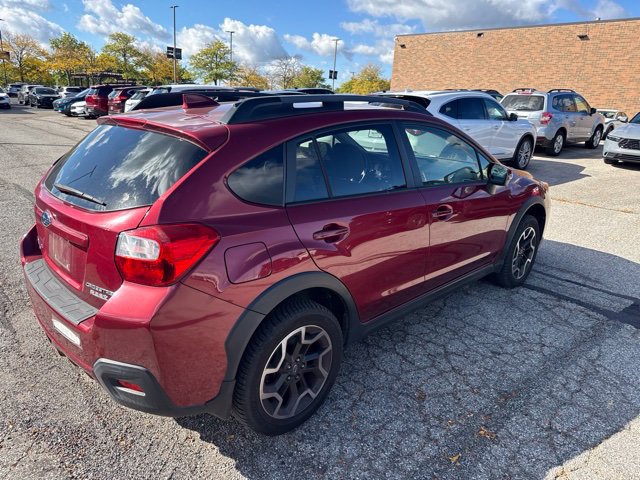 Used 2017 Subaru Crosstrek 2.0i Limited w/ Popular Package #2 AWD/4WD image 3
