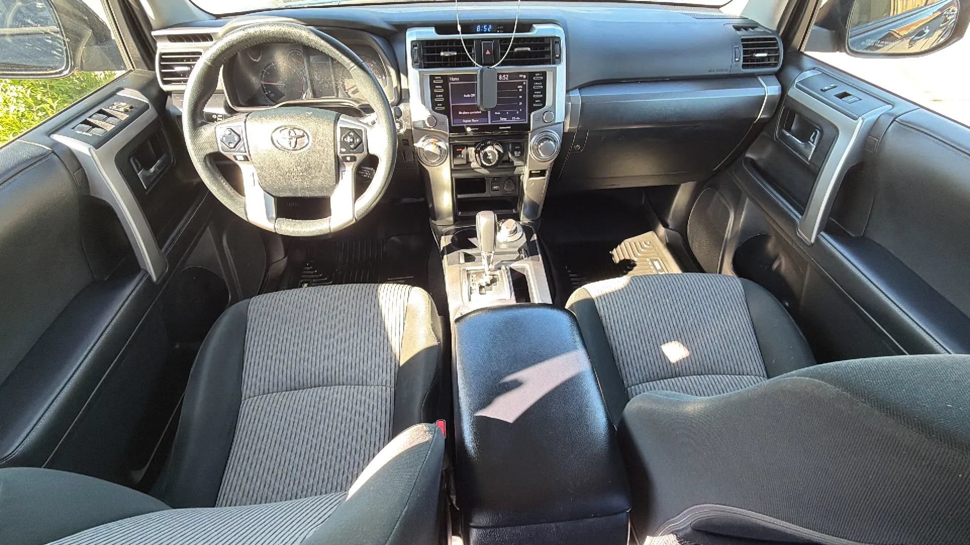 Used 2021 Toyota 4Runner SR5 AWD/4WD image 30