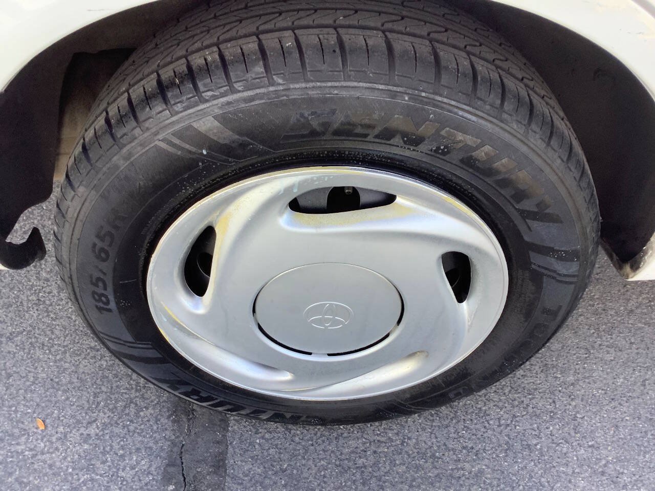 Used 2000 Toyota Corolla VE FWD image 20
