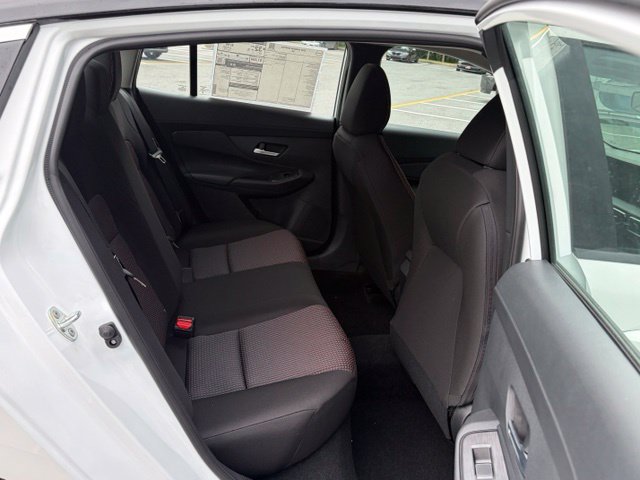 New 2027 Nissan Sentra SR w/ Floor Mat Package FWD image 29