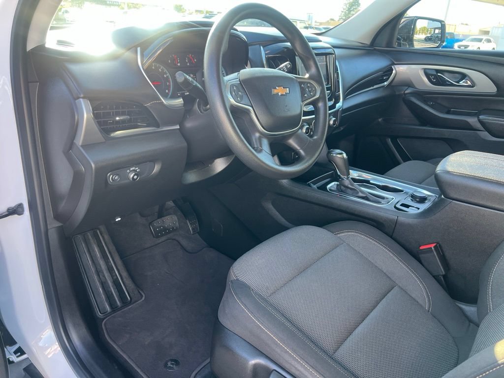 Used 2020 Chevrolet Traverse LS FWD image 31