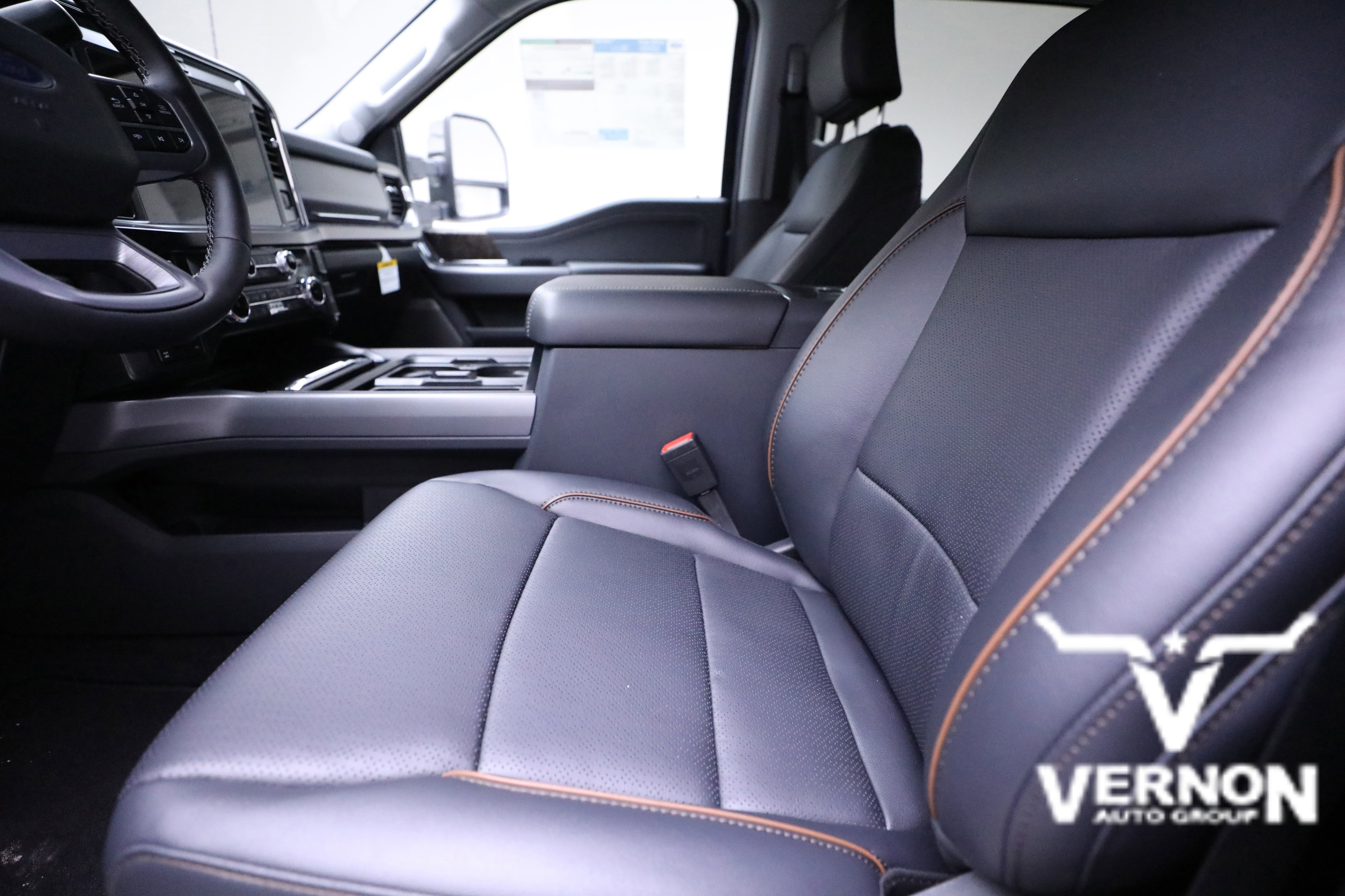 New 2026 Ford F250 Lariat w/ Chrome Package image 10