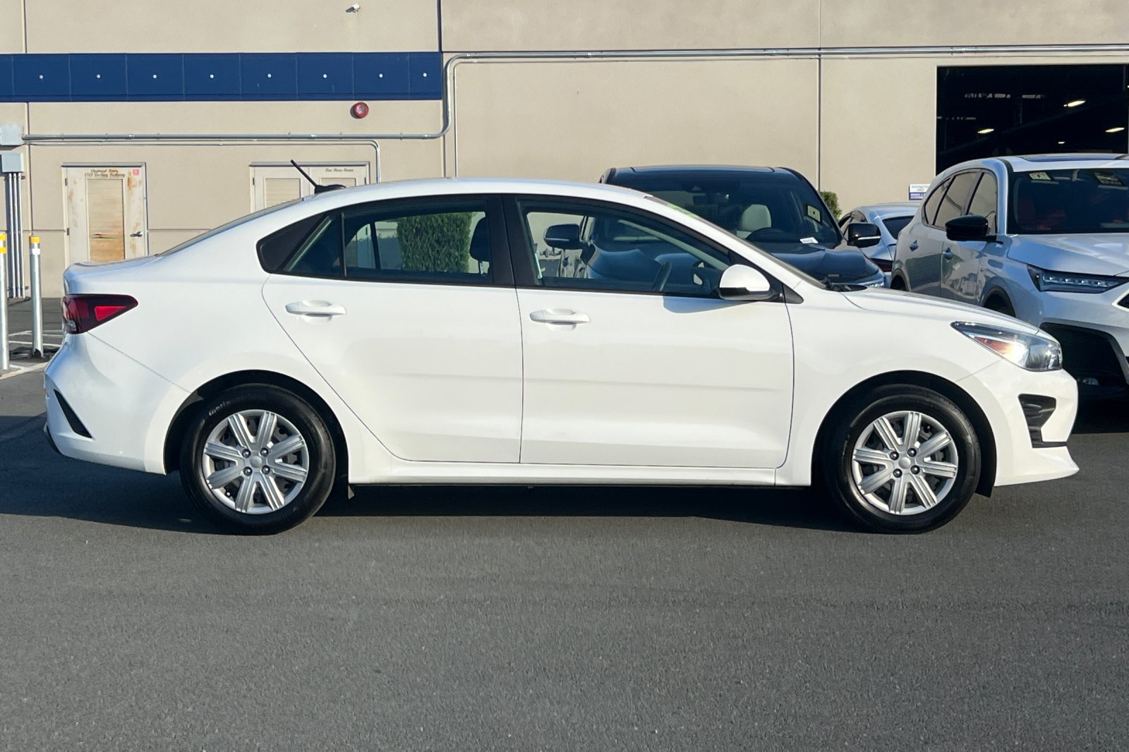 Used 2022 Kia Rio S FWD image 3