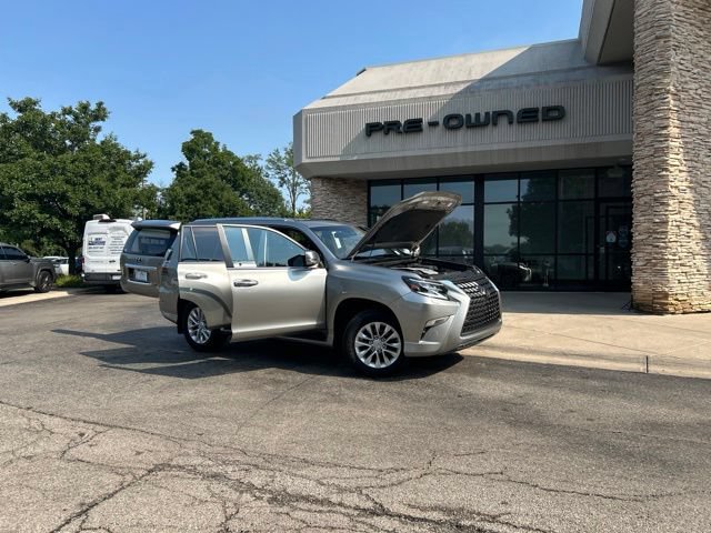 Certified 2023 Lexus GX 460 Premium w/ Premium Package AWD/4WD image 9