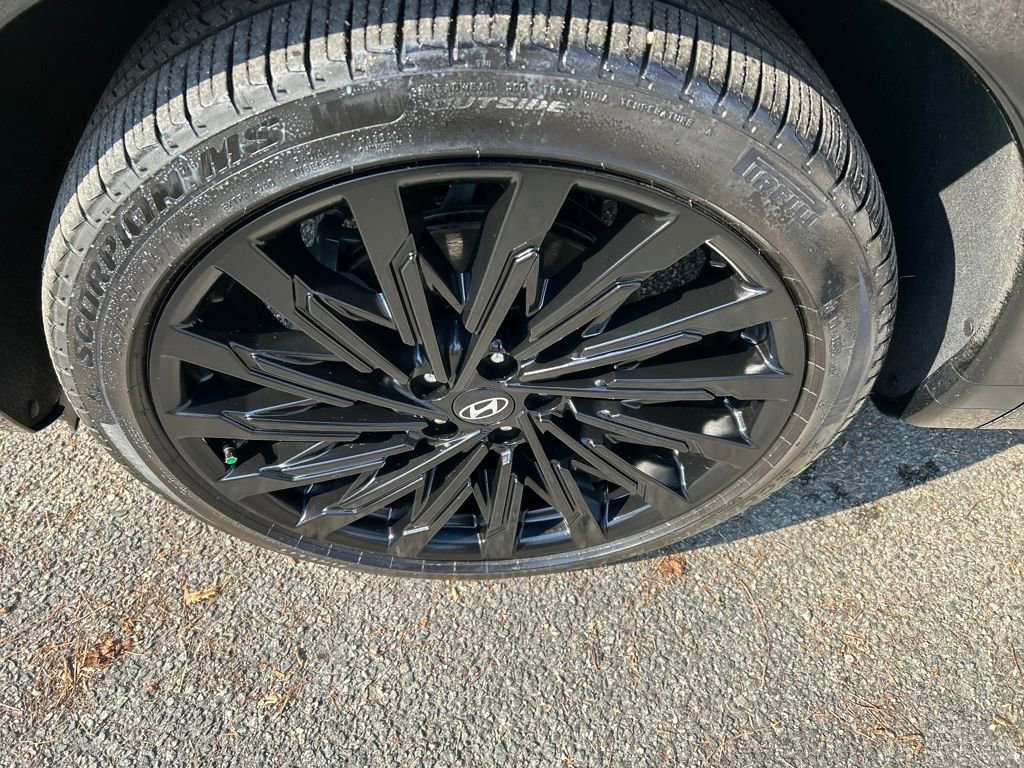 Certified 2025 Hyundai Santa Fe Calligraphy image 14