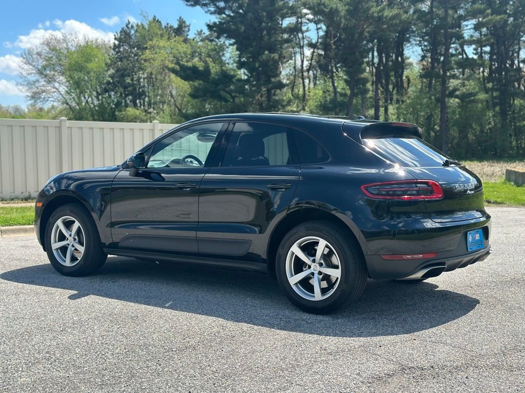 Used 2018 Porsche Macan AWD/4WD image 5