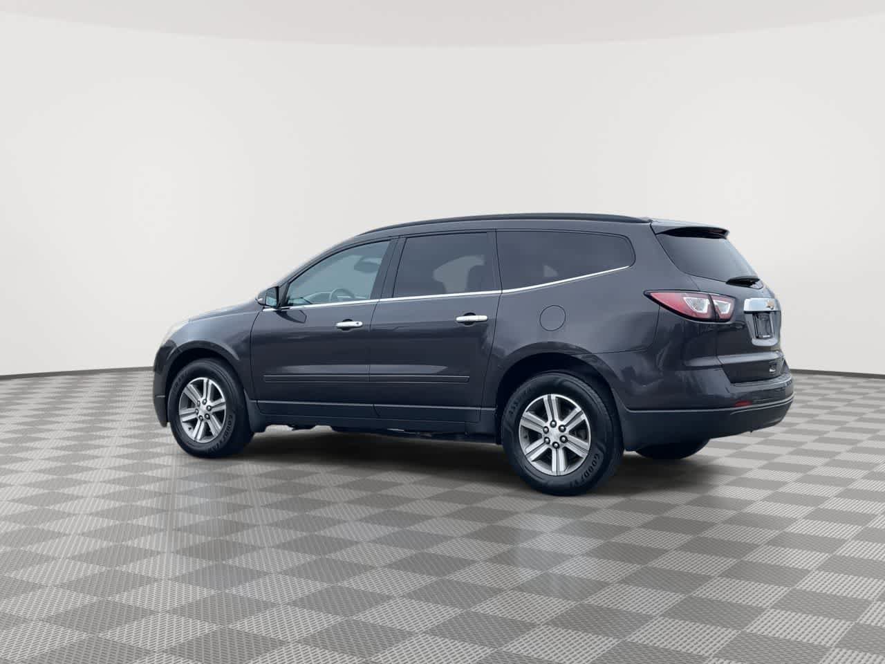 Used 2015 Chevrolet Traverse LT FWD image 6
