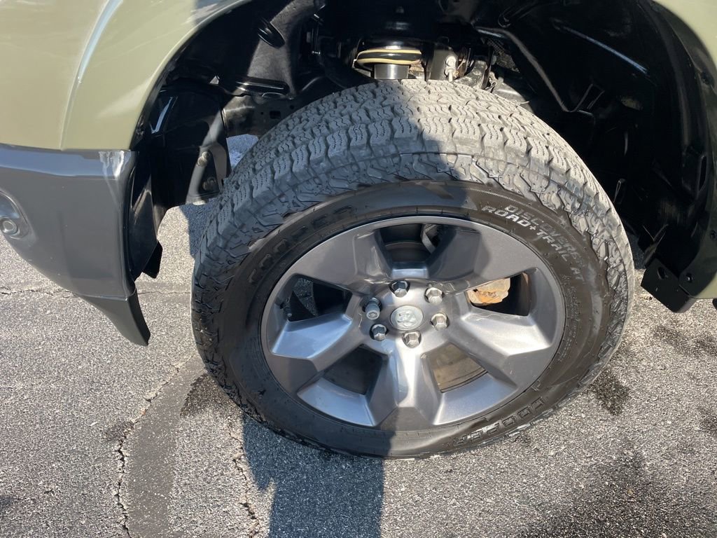 Used 2021 RAM 1500 Big Horn w/ Built-to-serve Edition image 9