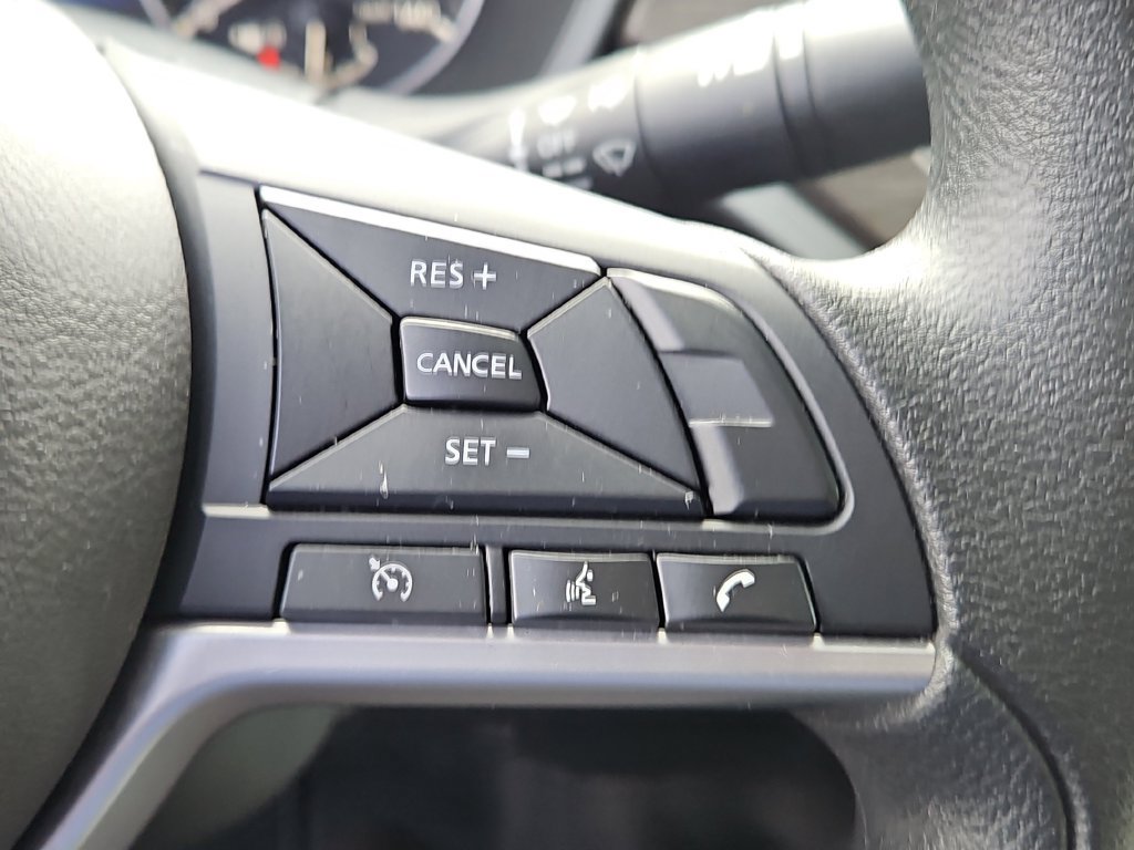 Used 2025 Nissan Altima 2.5 SV FWD image 26