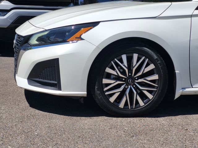 Used 2023 Nissan Altima 2.5 SV FWD image 6