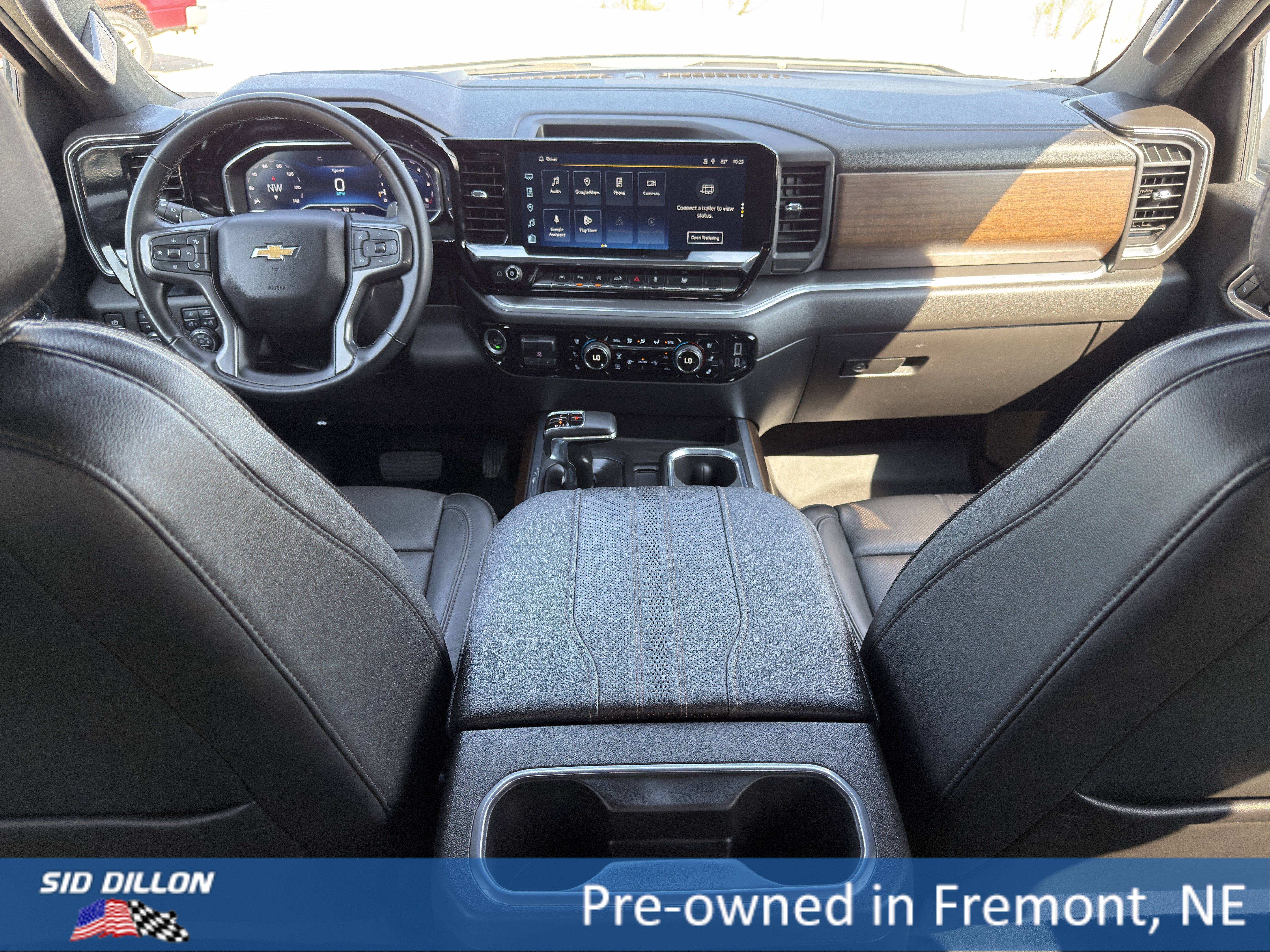 Certified 2024 Chevrolet Silverado 1500 High Country AWD/4WD image 9