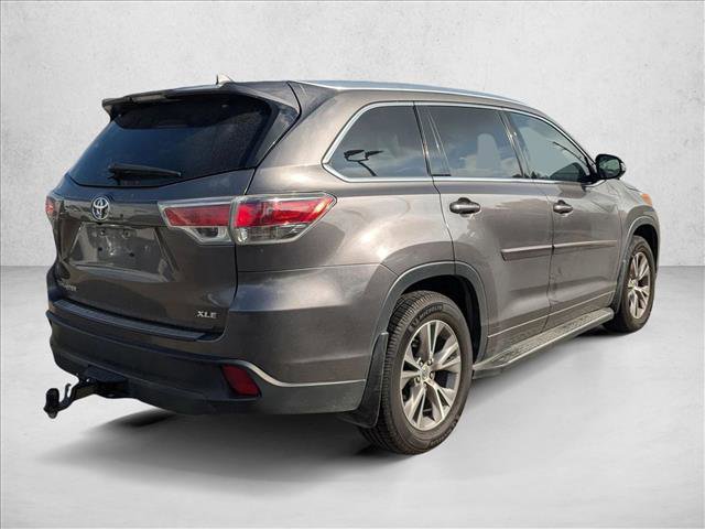 Used 2015 Toyota Highlander XLE image 4