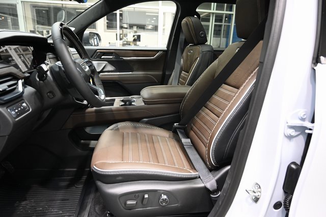New 2026 GMC Acadia Denali Ultimate w/ LPO, Floor Liner Package image 9