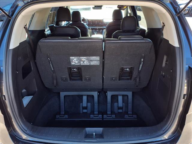 Used 2024 Kia Carnival LX image 25