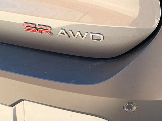 Used 2025 Nissan Kicks SR AWD/4WD image 9