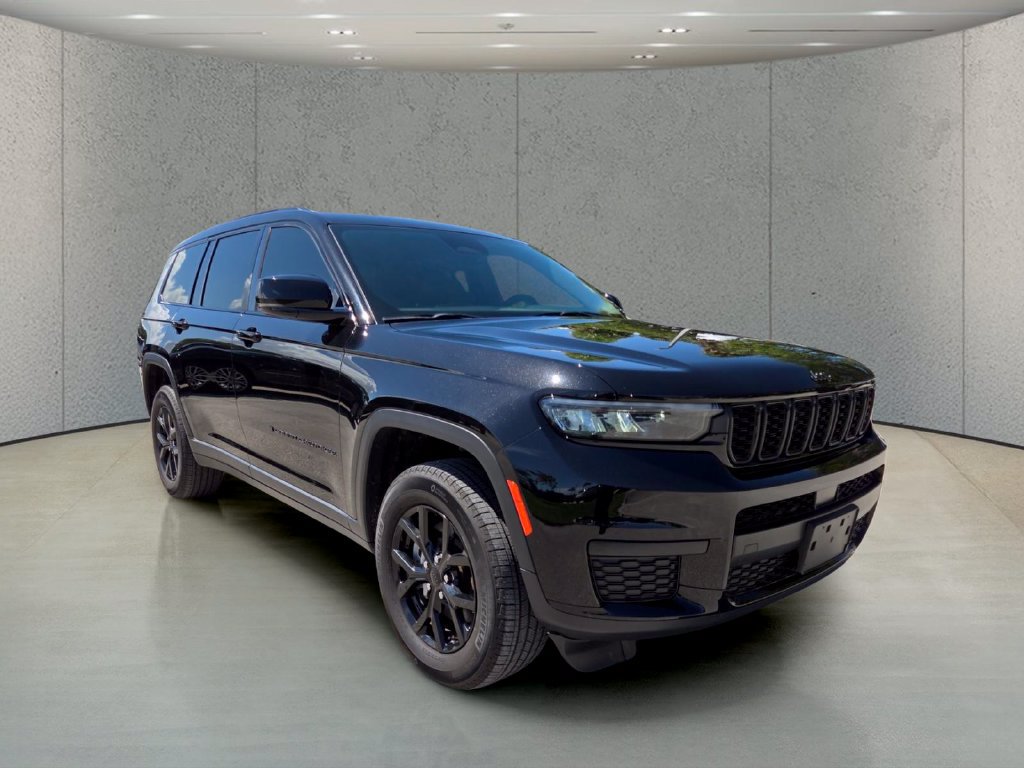 Certified 2024 Jeep Grand Cherokee L Altitude AWD/4WD image 13
