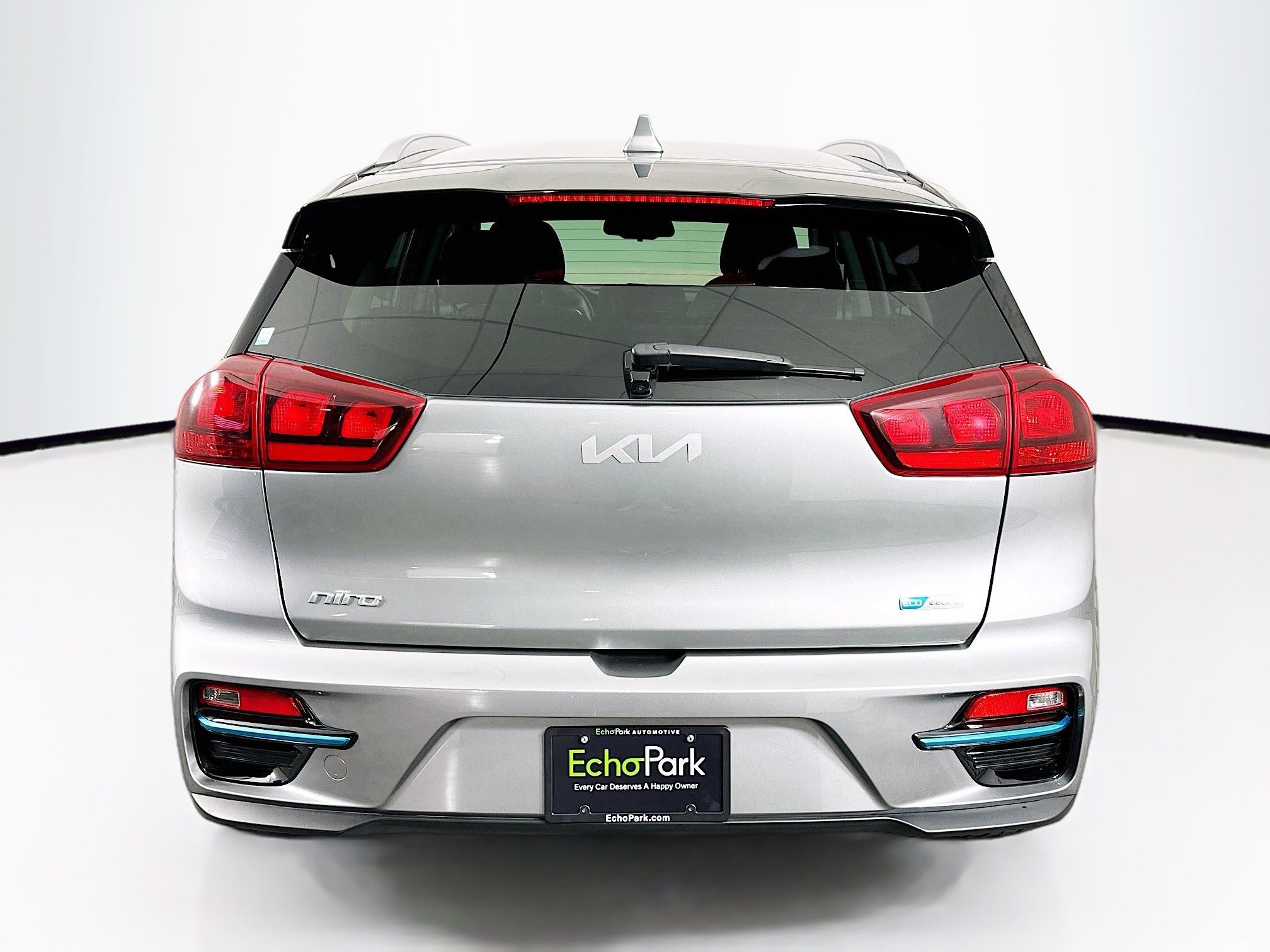 Used 2022 Kia Niro EX image 7