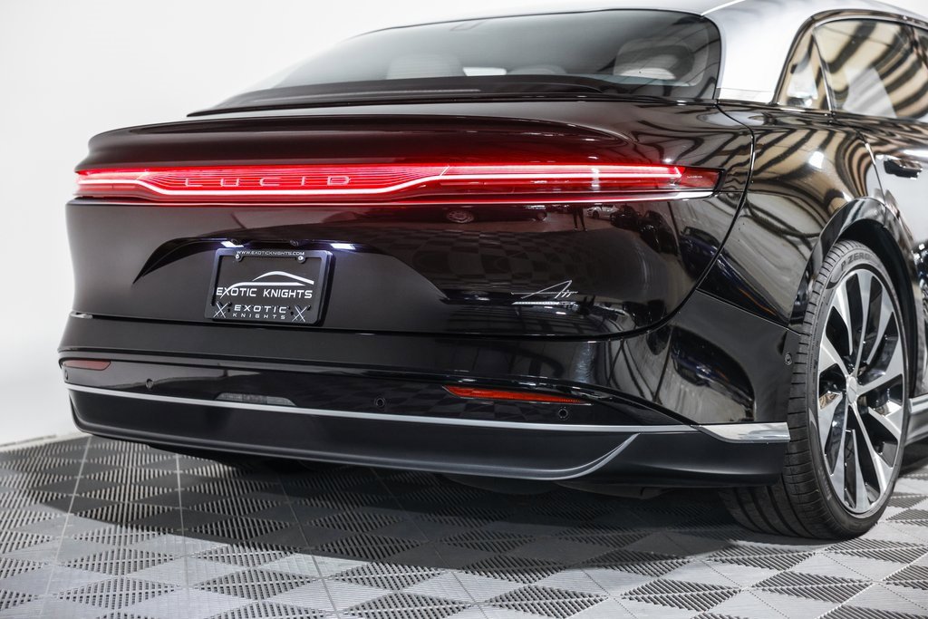Used 2022 Lucid Air Grand Touring image 8