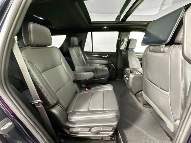 Used 2023 GMC Yukon Denali w/ Advanced Technology Package AWD/4WD image 31