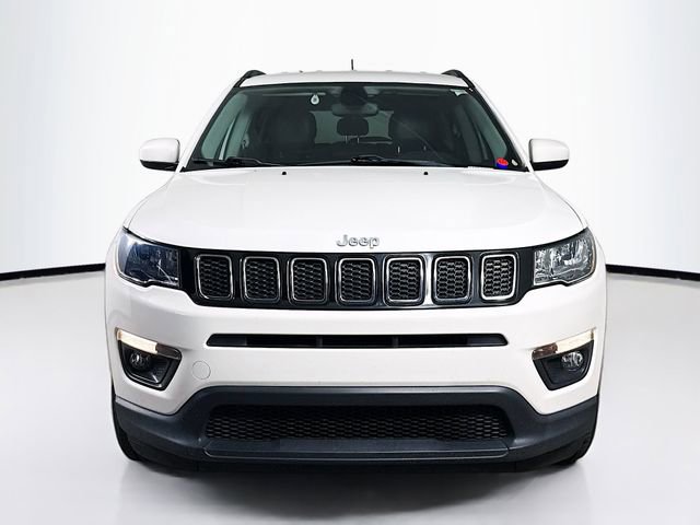 Used 2021 Jeep Compass Latitude FWD image 3