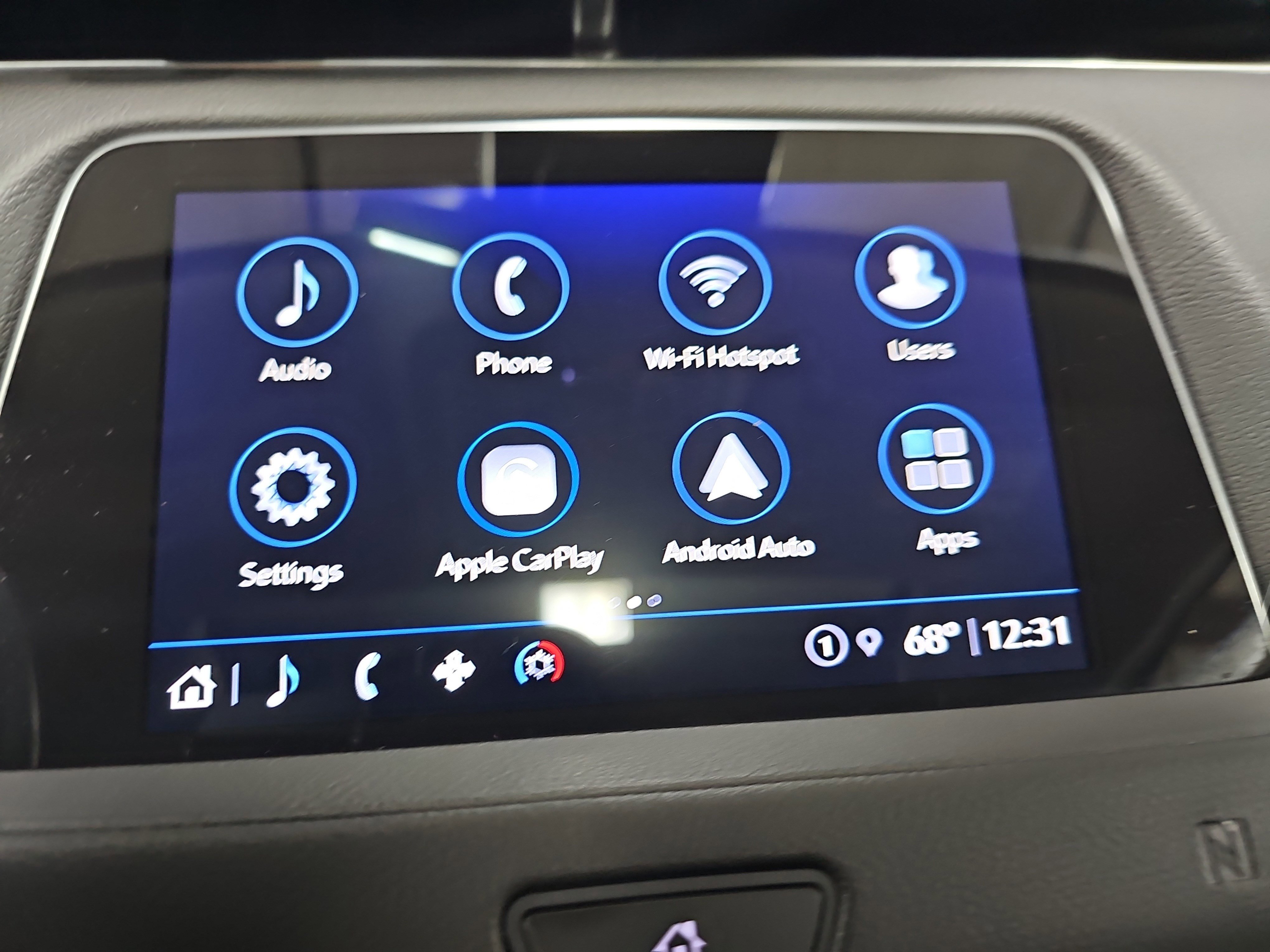 Used 2021 Cadillac XT4 Luxury w/ Cold Weather Package image 23