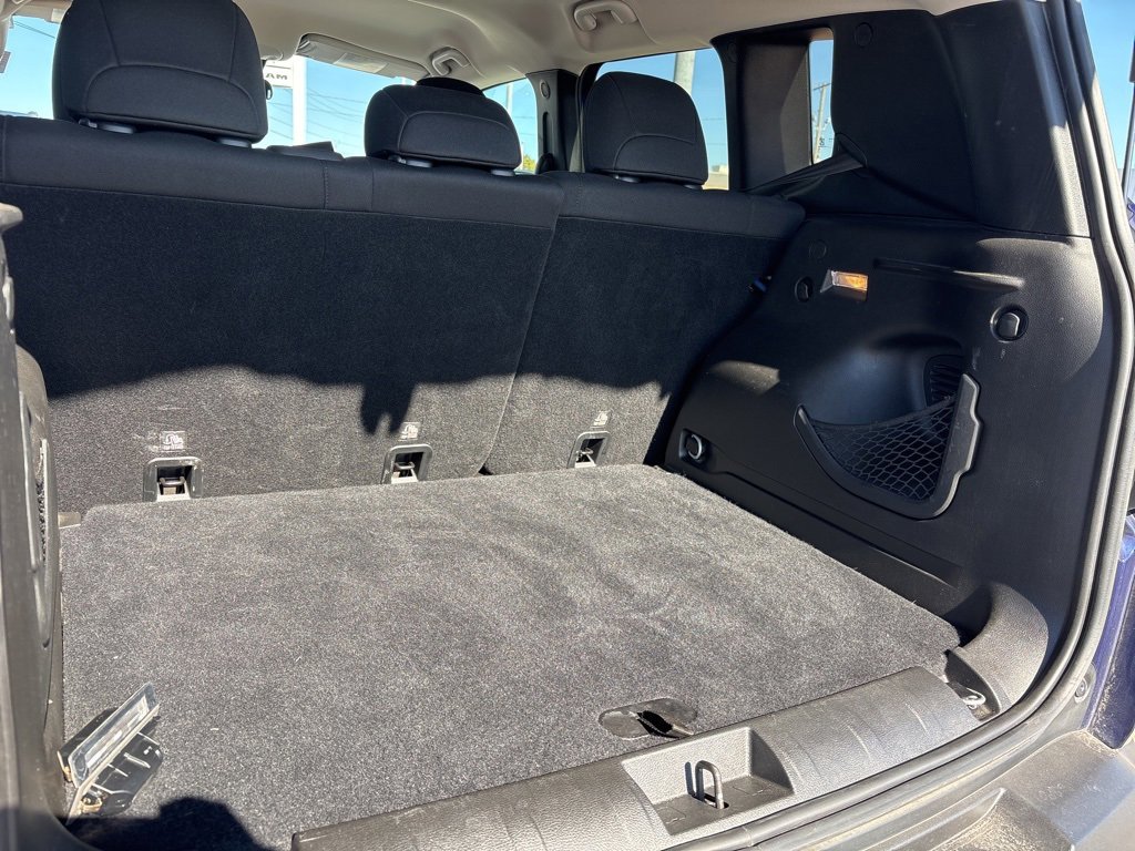 Used 2017 Jeep Renegade Latitude w/ Cold Weather Group image 26