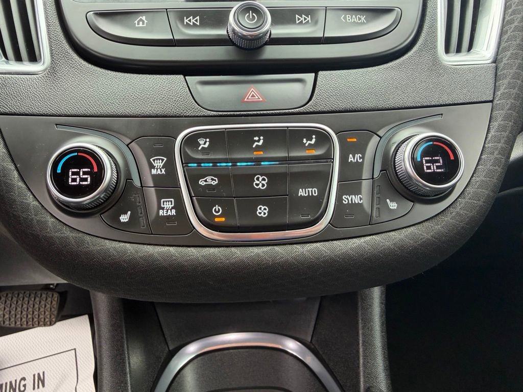 Used 2019 Chevrolet Malibu LT image 9