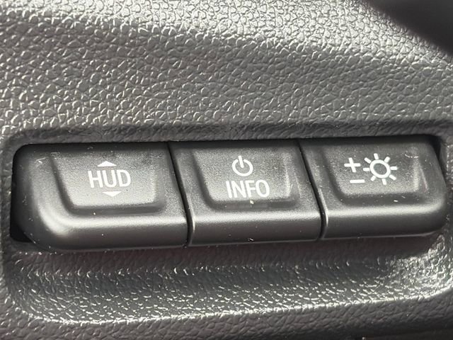 Used 2021 Buick Encore GX Essence w/ Advanced Technology Package AWD/4WD image 48