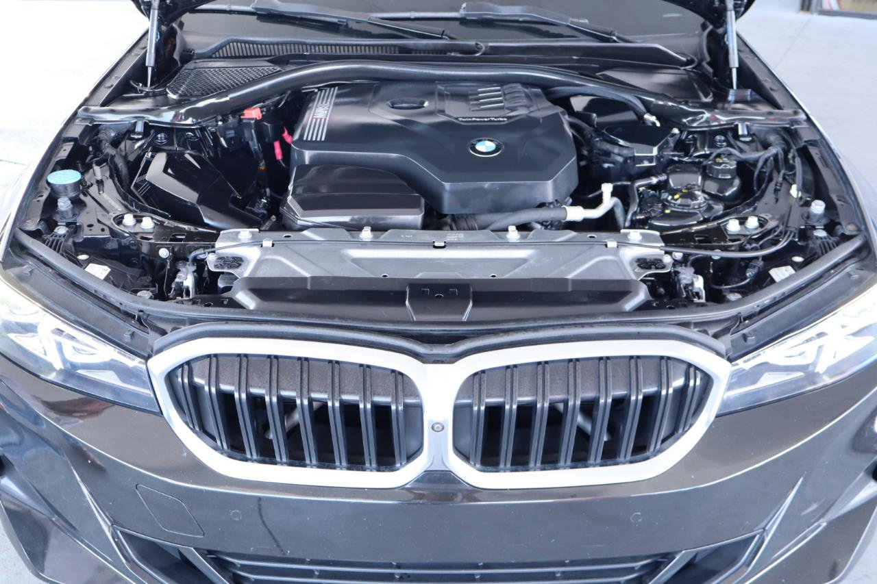 Used 2023 BMW 330i Sedan w/ Premium Package RWD image 40