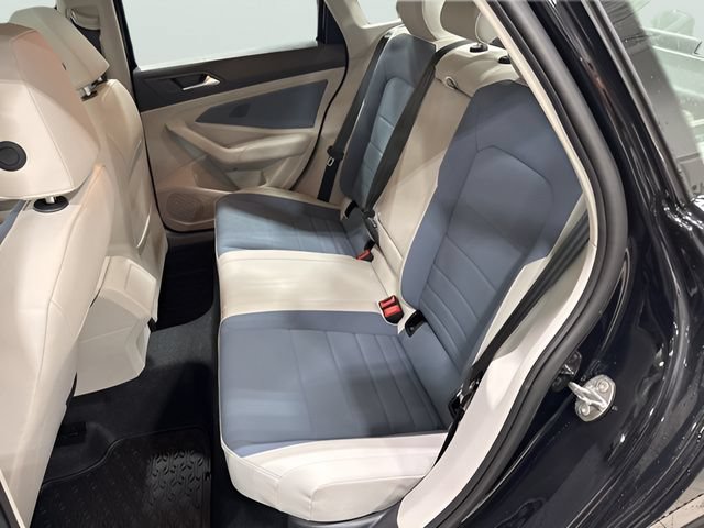 New 2026 Volkswagen Jetta SE FWD image 16