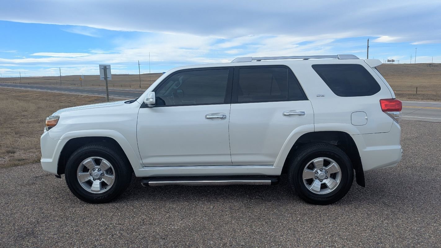 Used 2010 Toyota 4Runner SR5 image 2