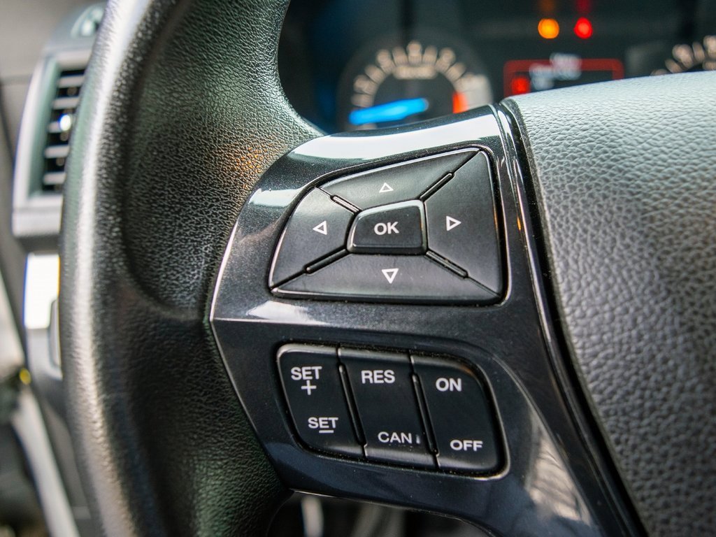 Used 2017 Ford Explorer Base image 17