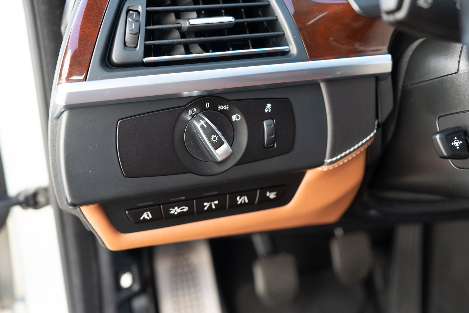 Used 2014 BMW M6 Coupe RWD image 13