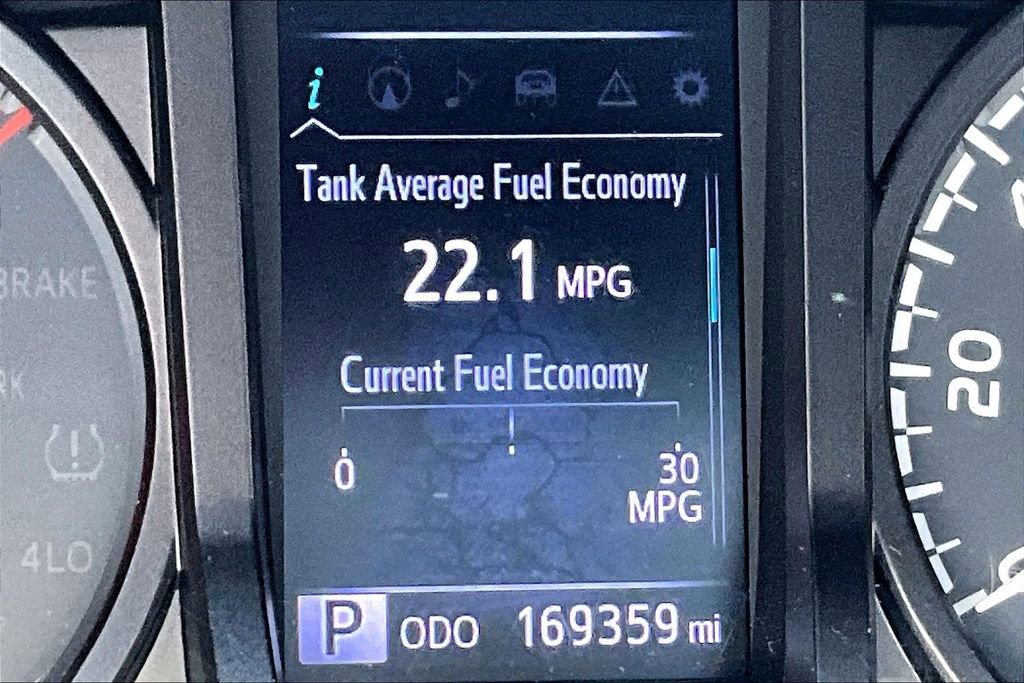 Used 2019 Toyota Tacoma TRD Off-Road AWD/4WD image 2