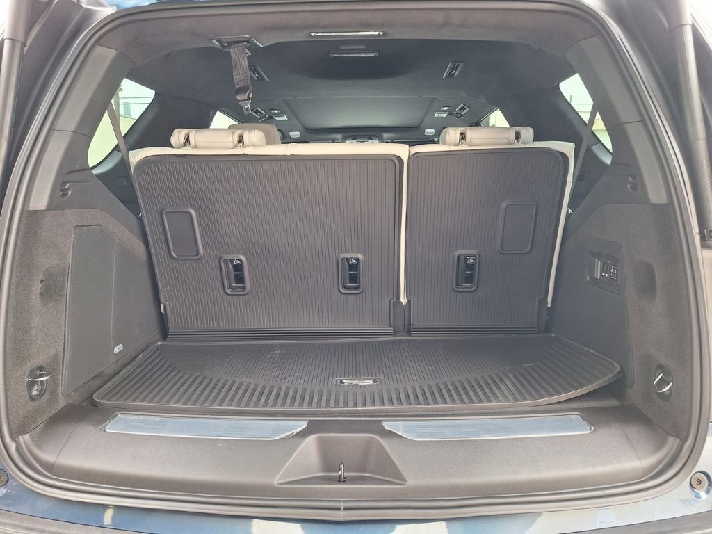 New 2026 Cadillac Escalade Platinum Luxury w/ LPO, Radiant Package image 27