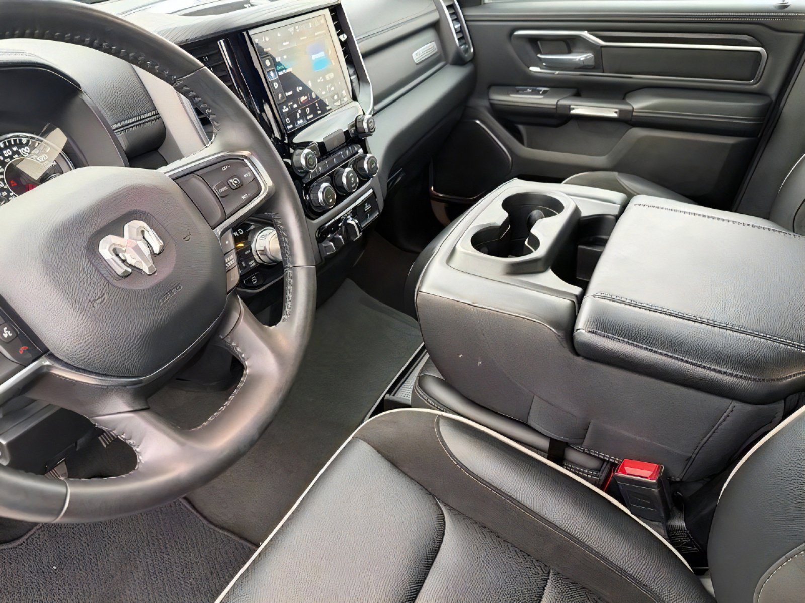 Used 2024 RAM 1500 Laramie w/ Trailer Tow Group AWD/4WD image 16