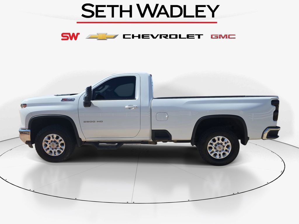 Used 2024 Chevrolet Silverado 2500 LT w/ Convenience Package image 4