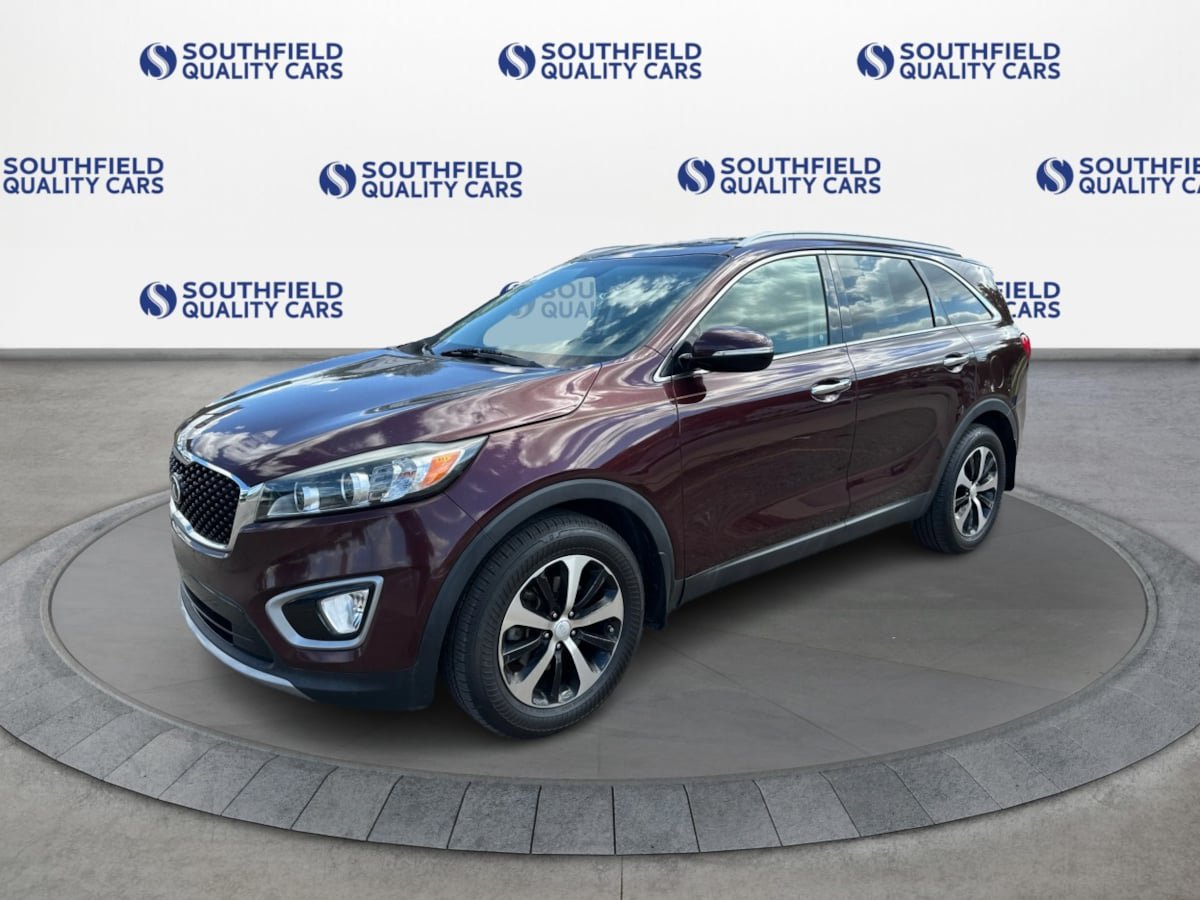 Used 2017 Kia Sorento EX FWD image 2