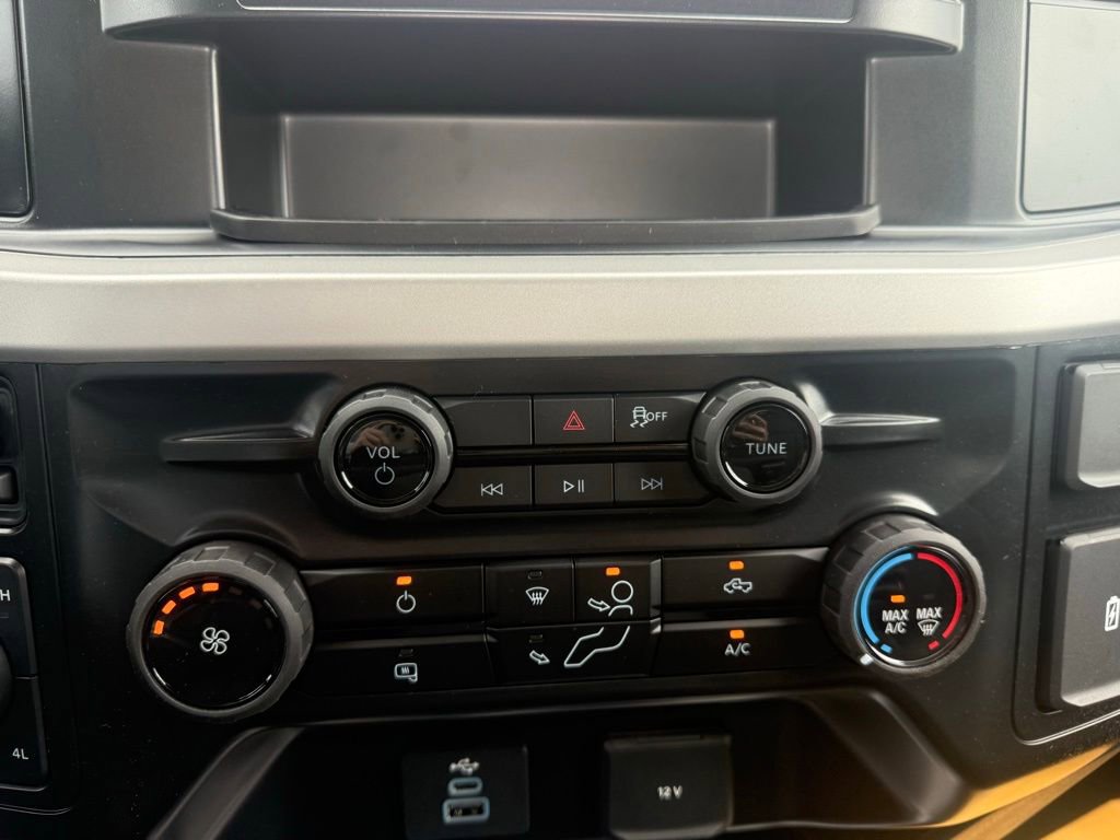 New 2026 Ford F250 XL w/ STX Appearance Package AWD/4WD image 24