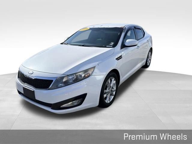 Used 2013 Kia Optima LX FWD image 7