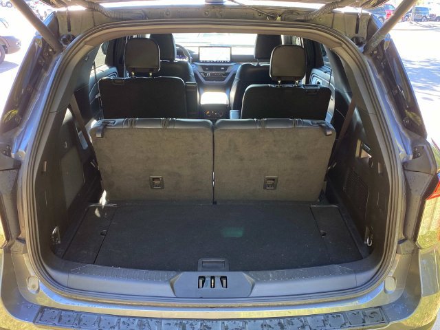 Used 2025 Ford Explorer ST-Line w/ Premium Package RWD image 31