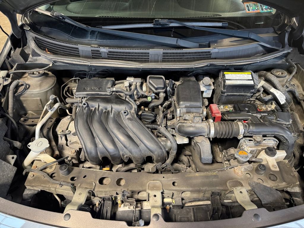 Used 2014 Nissan Versa SV image 27
